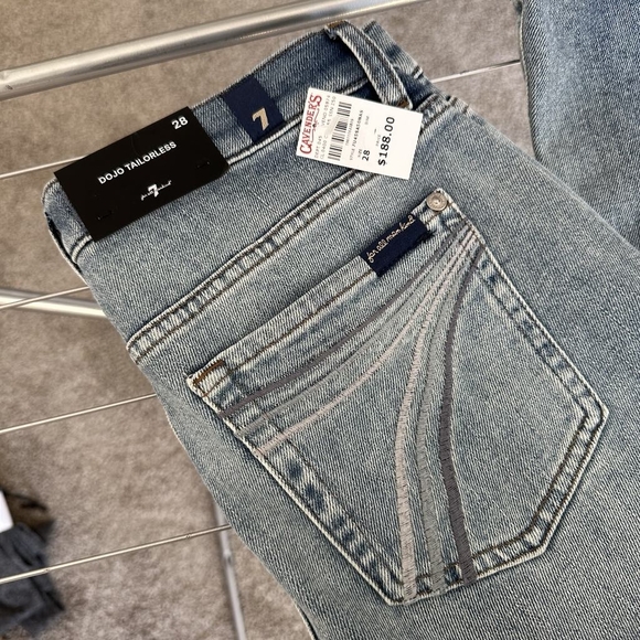 7 For All Mankind Dojo Tailorless jeans in Santa Rosa. NWT - Picture 1 of 7
